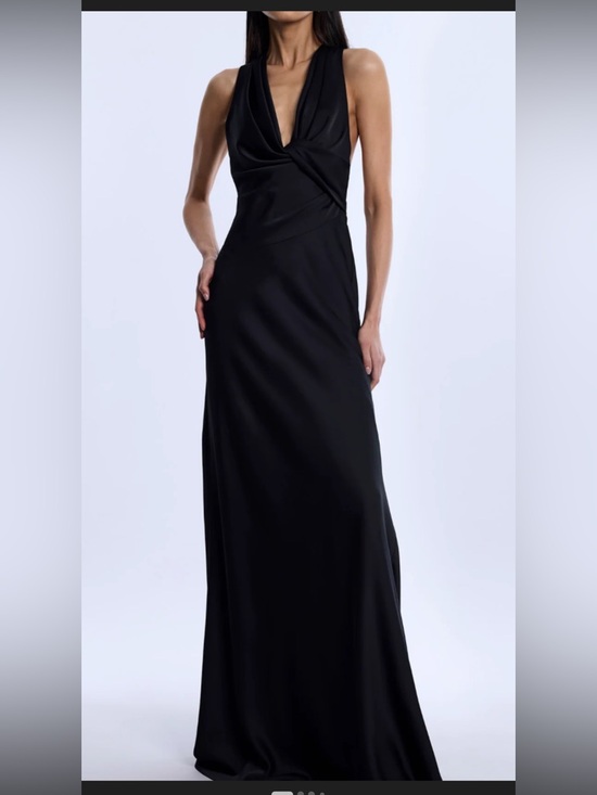 BCBGMaxAzria Dresses & Skirts - NWT $398 BGBGMaxAzria Black Demi Black Tie Gown, Twist Front & Back Size 10